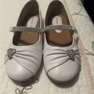 Girls White Rhinestone Heart Mary Jane Dress Shoes